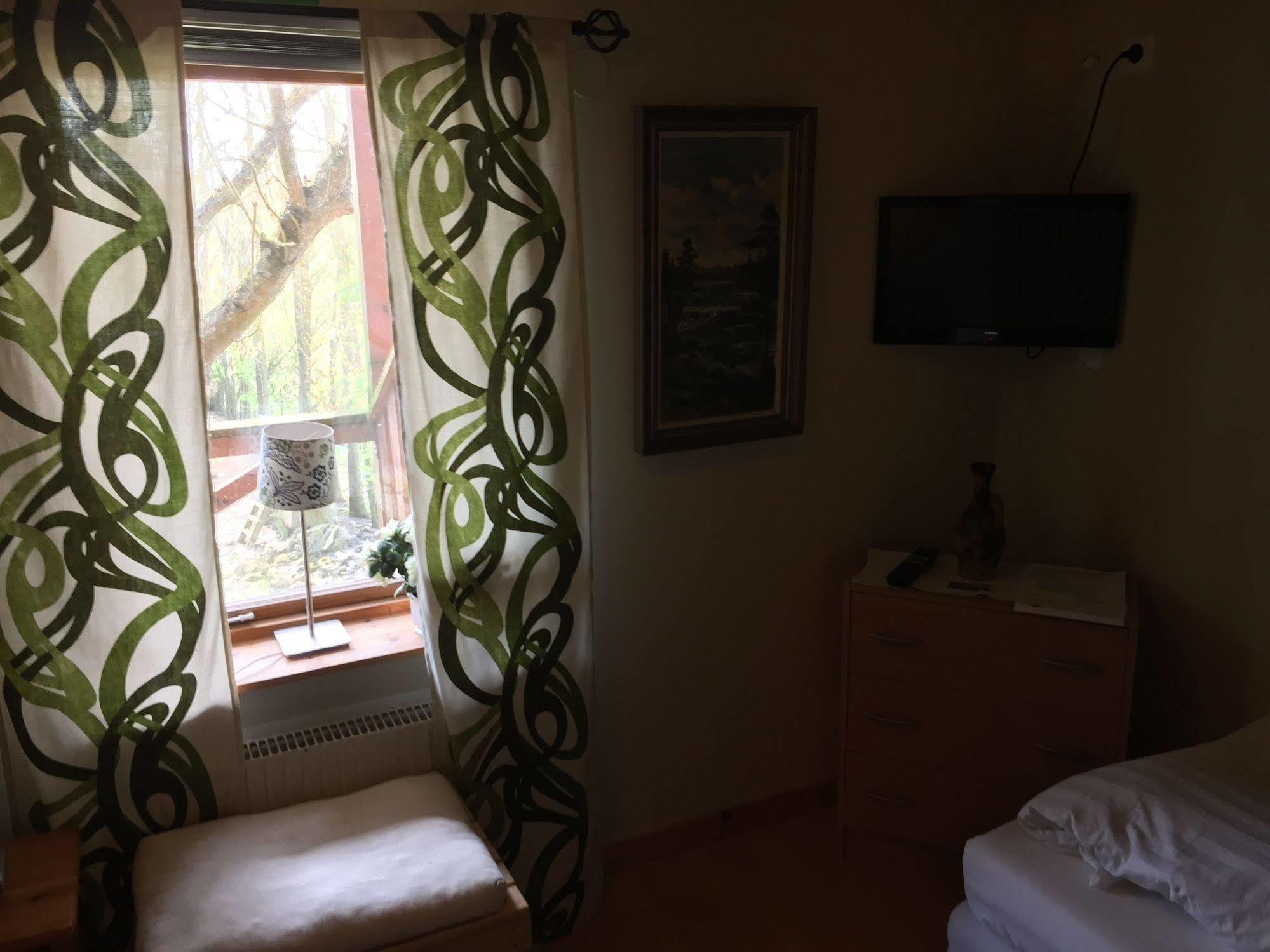 Mattisgarden Bed & Breakfast Östra Ljungby Exterior foto